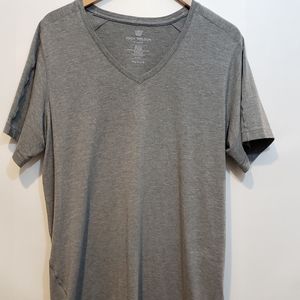 MARK WELDON X LARGE V NECK T SHIRT